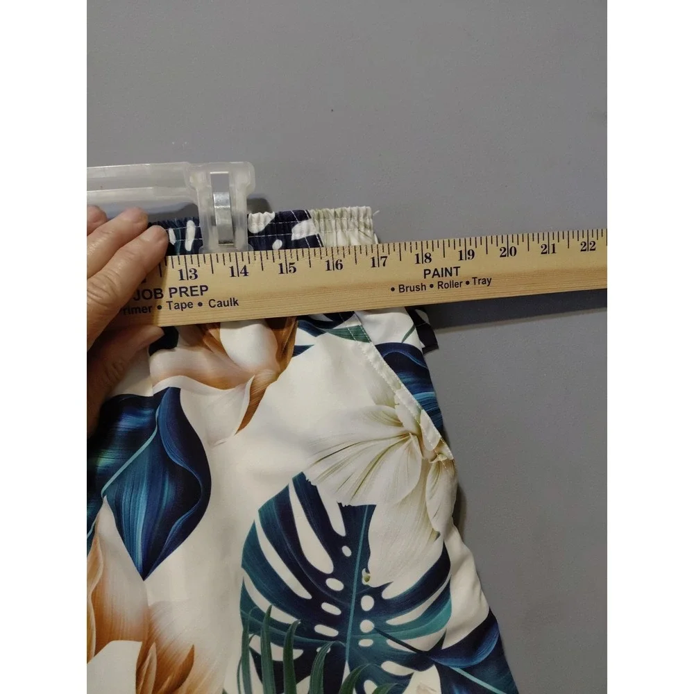 Swim Trunks Mens XL Tropical Surfer Shorts White Pockets Elastic/Drawstring